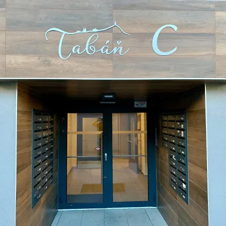 Апартаменты Apartman Palanok S Vyhladom V Centre Nitry *