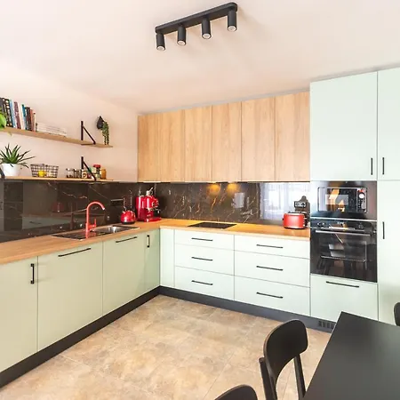 Апартаменты Apartman Palanok S Vyhladom V Centre Nitry